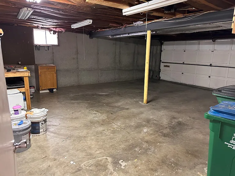 711 SW Merritt St — Photo 23