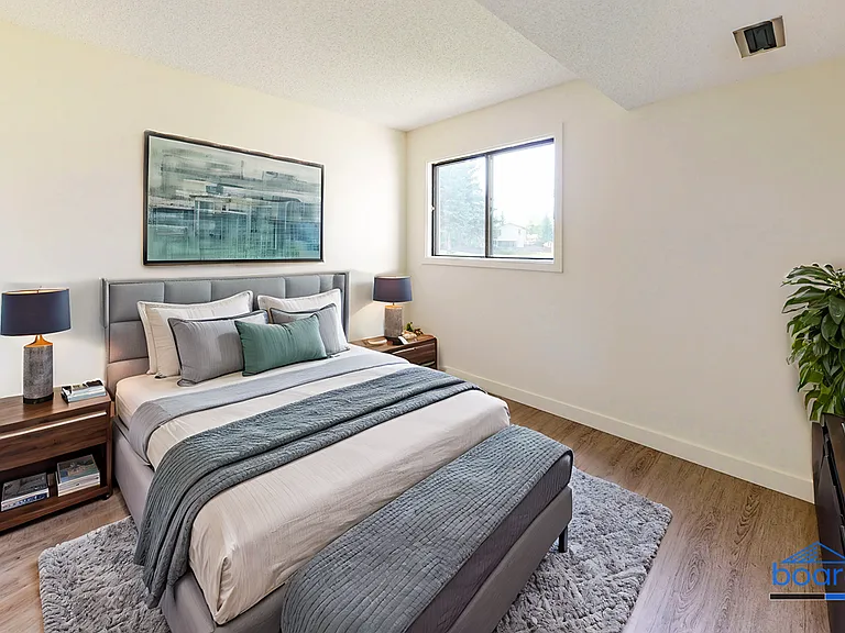 1060 Dorothy St — Photo 9