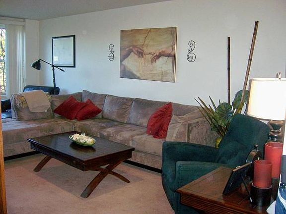5th image of 120 Dehaven Dr