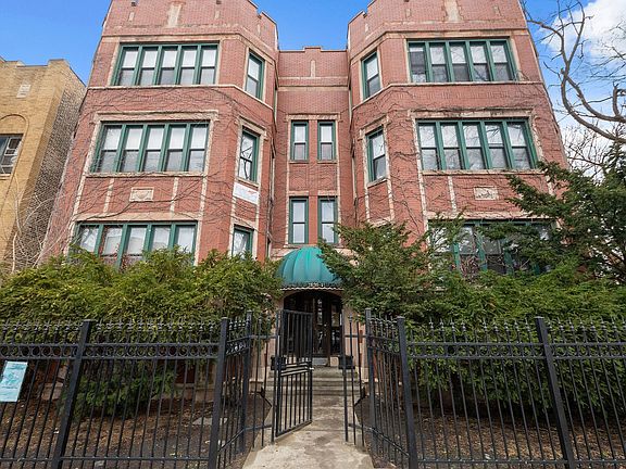 2nd image of 7839 S Phillips Ave #3N