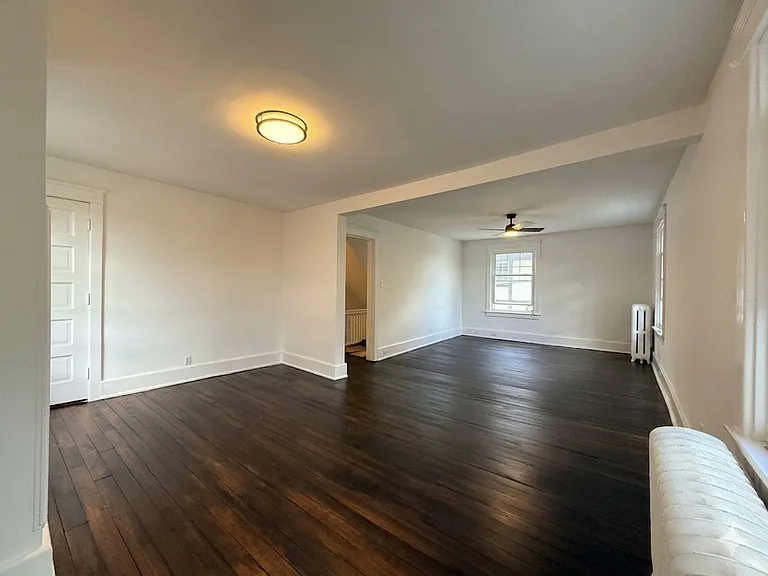 1107 W Broad St #2 — Photo 10