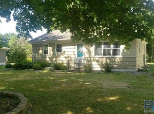 309 S 6th Ave, Brandon, SD 57005