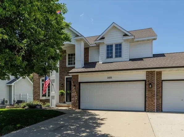 5459 Coachlight Dr, West Des Moines, IA 50266