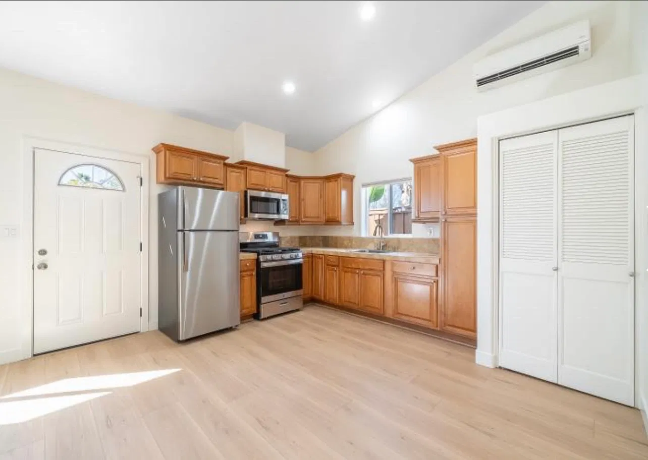 1502 Sunrise Dr — Photo 1