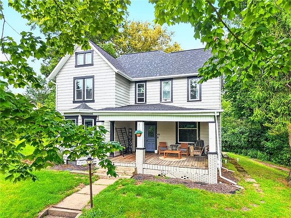 2nd image of 4004 Noblestown Rd