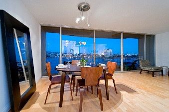 :: 1555 Lakeside Dr., #161