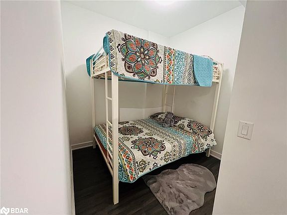 4th image of 681 Yonge St #315
