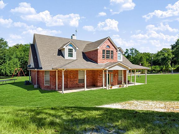 3rd image of 6747 County Road 424