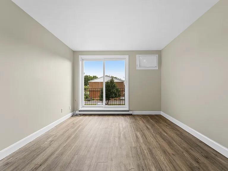 5407 Empress St — Photo 12