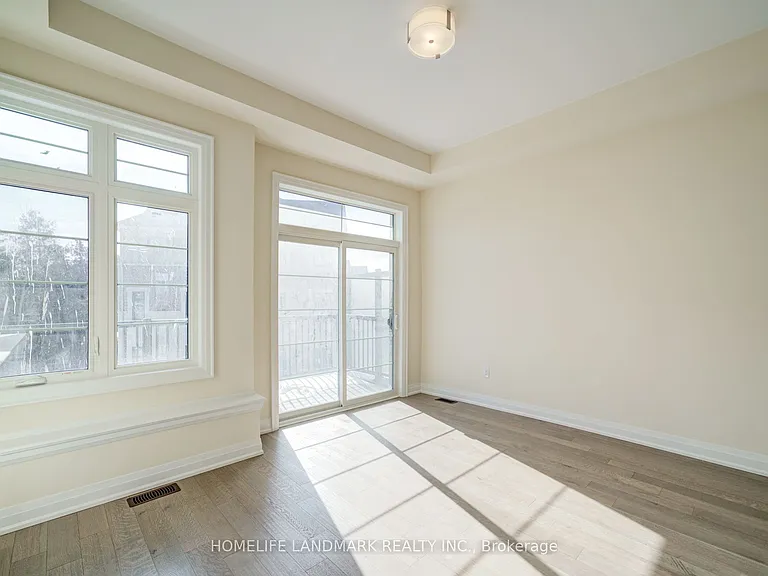 4285 Major Mackenzie Dr E — Photo 15