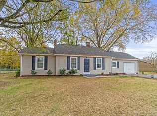 1450 19th Ave NE, Hickory, NC 28601