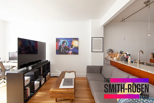 Rented by R New York | media 3