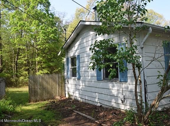 4th image of 24 Serpentine Dr