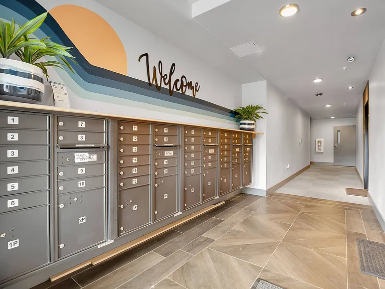 The 72nd Apartments | Package Receiving
