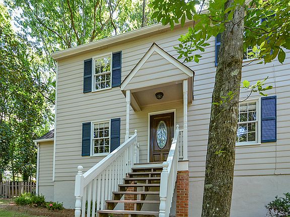 4th image of 649 Old Orchard Dr SW