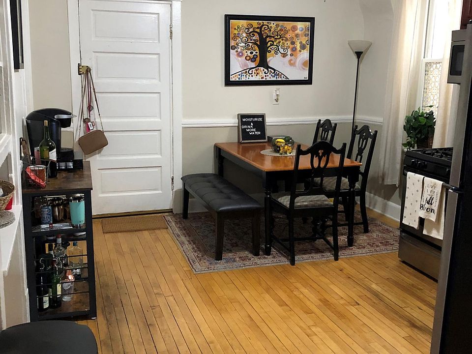 Kitchen table