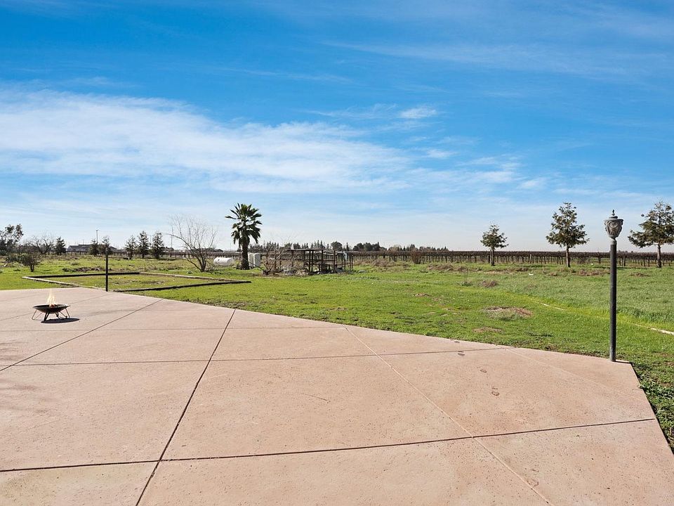 1st image of 8857 Via Carano Pl
