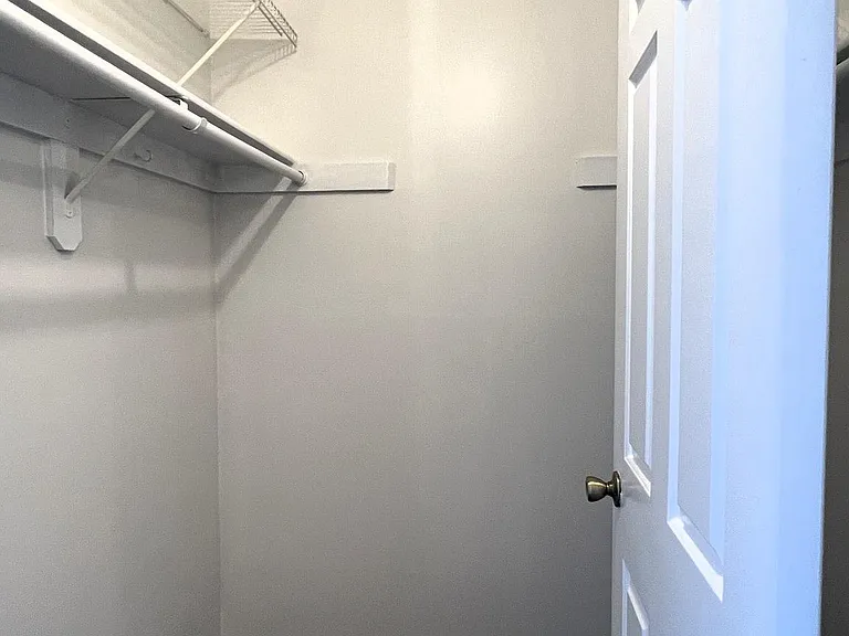 439 Terry Ct #B4 — Photo 16