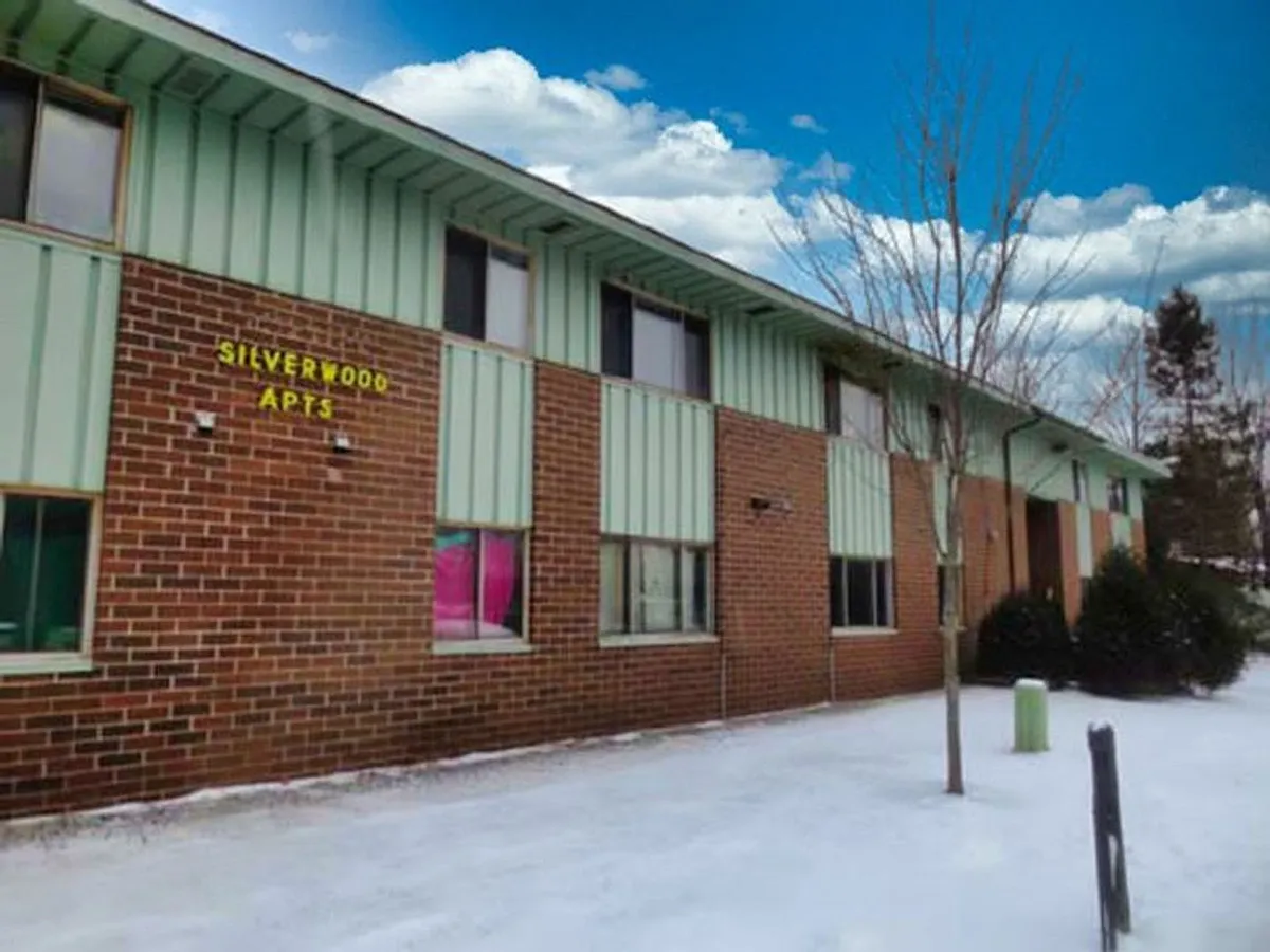 Building Photo - 116 Silverwood Ave