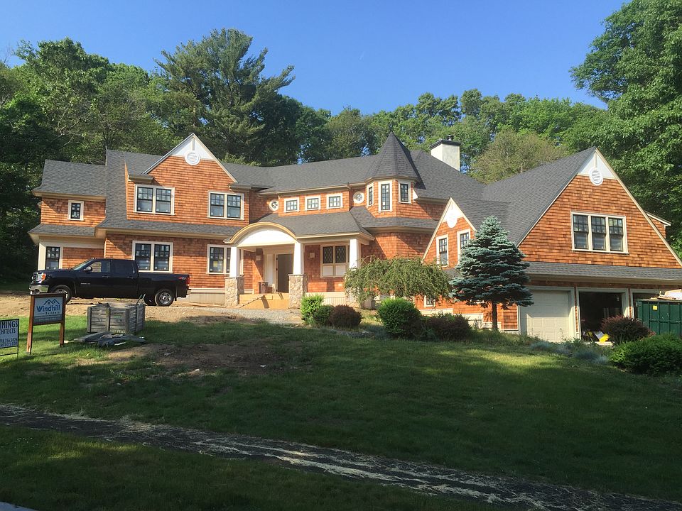 1st image of 16 Longmeadow Dr