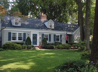 434 Grove St, Oradell, NJ 07649