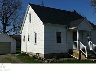 114 E Elm St, Westphalia, MI 48894