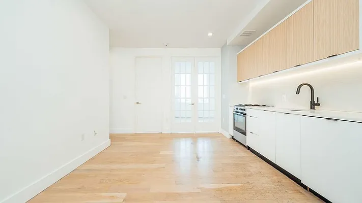 Rented by Nooklyn NYC LLC | media 3