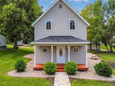 422 Minnesota Ave E, Glenwood, MN, 56334