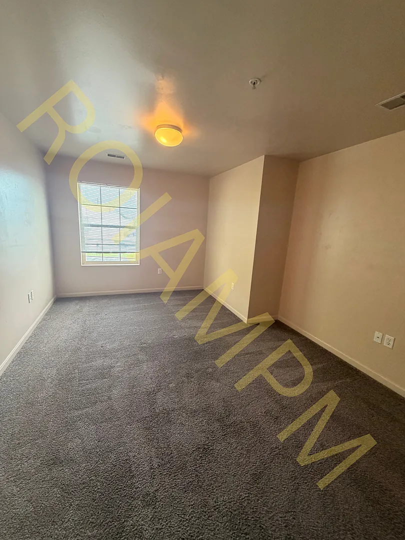 Riverview Apartments — Photo 4