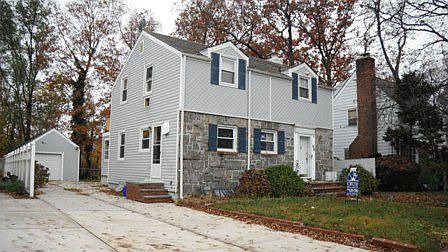 3rd image of 86 Carolina Ave