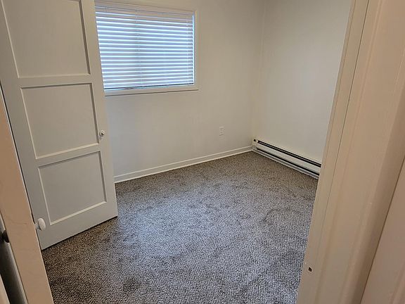 5th image of 223 Abert Ave #223