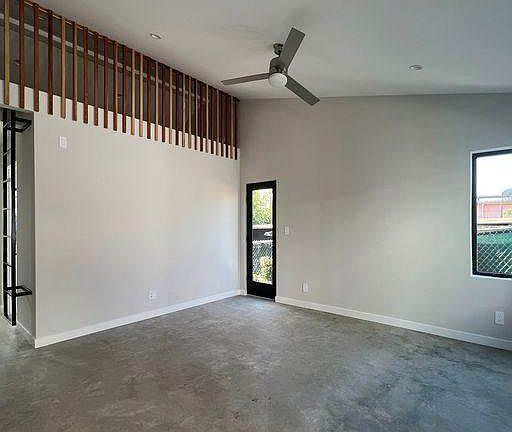 2nd image of 524 N Commonwealth Ave