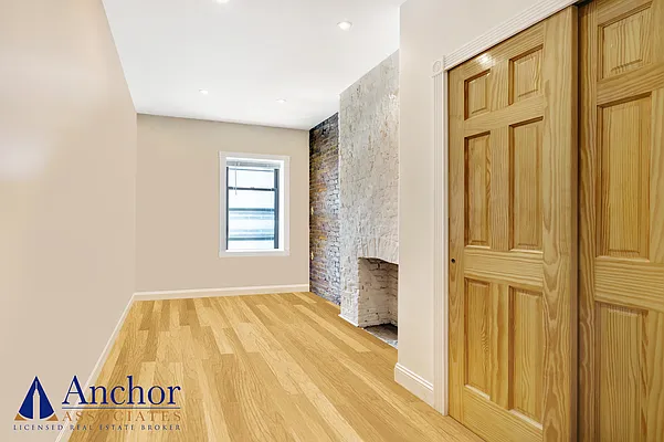 Rented by Anchor Associates | media 22