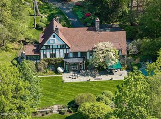 78 Khakum Wood Rd, Greenwich, CT 06831