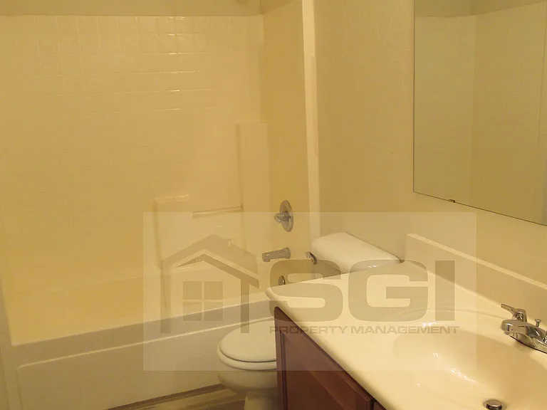 3123 W Pleasant Ln — Photo 18
