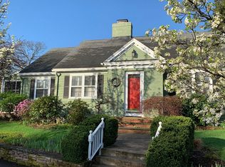 17 Marbury Ave, Pawtucket, RI 02860
