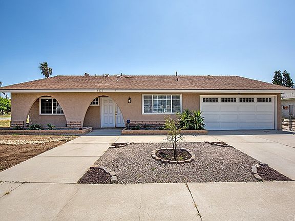 3rd image of 16233 Upland Ave