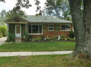 22609 Englehardt St, Saint Clair Shores, MI