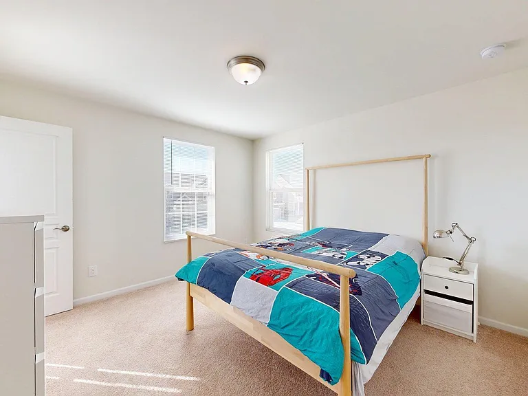 2901 Dillon Dr — Photo 14