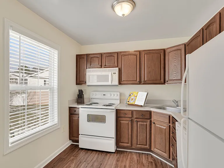 Model Townhome - Kitchen
