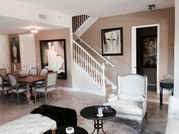 3rd image of 2609 NE 14th Ave APT 119