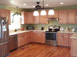 3613 Ellen Rd, McHenry, IL 60050