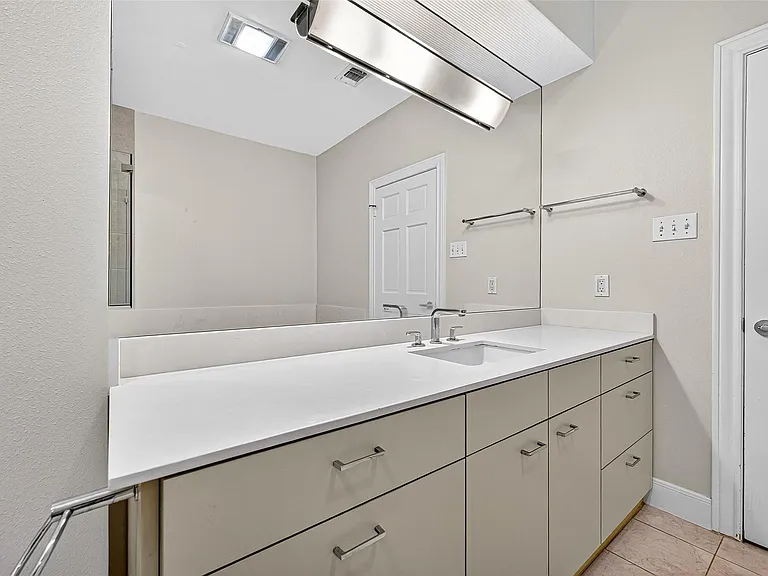 3027 Bissonnet St — Photo 44