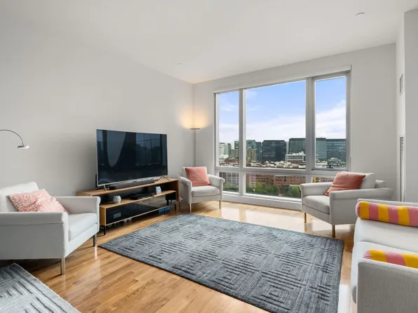 500 Atlantic Ave Unit 16M, Boston, MA 02210