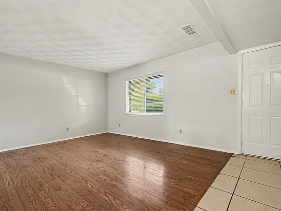 5th image of 1418 Tatum Dr