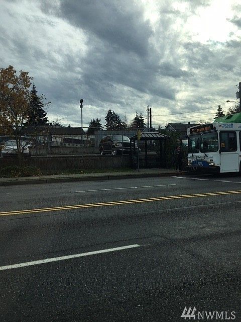 2nd image of 3818 Center St