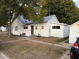 604 3rd St, Oconto, WI 54153