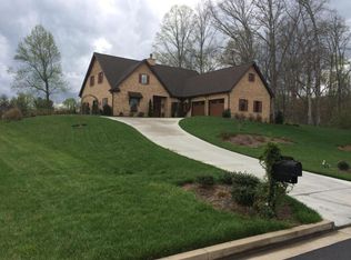 2373 Sawyers Pond Rd, Johnson City, TN 37604