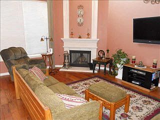 3rd image of 526 Lauren Ct