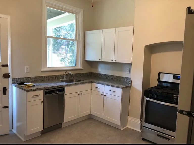 1117 Portland St #1 — Photo 5